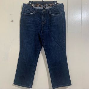 St John’s Bay Petite Jeans Demi Blue Cropped Jeans Size 14.